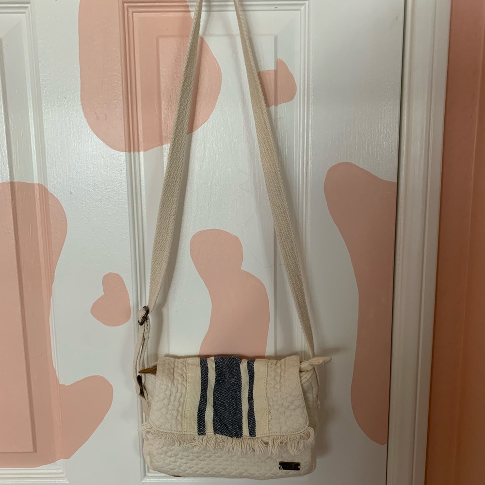 super cute roxy purse